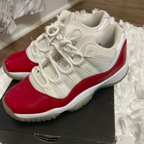Air Jordan 11 Retro Low BG